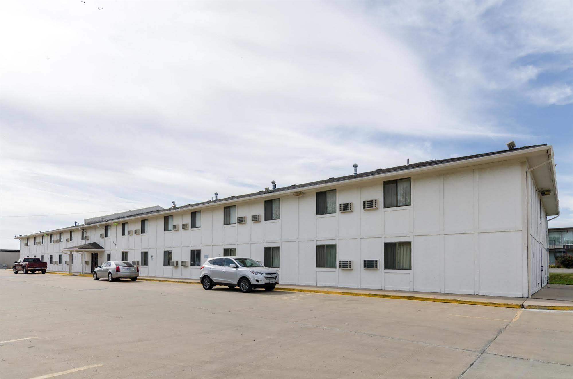 Rodeway Inn Emporia Εξωτερικό φωτογραφία